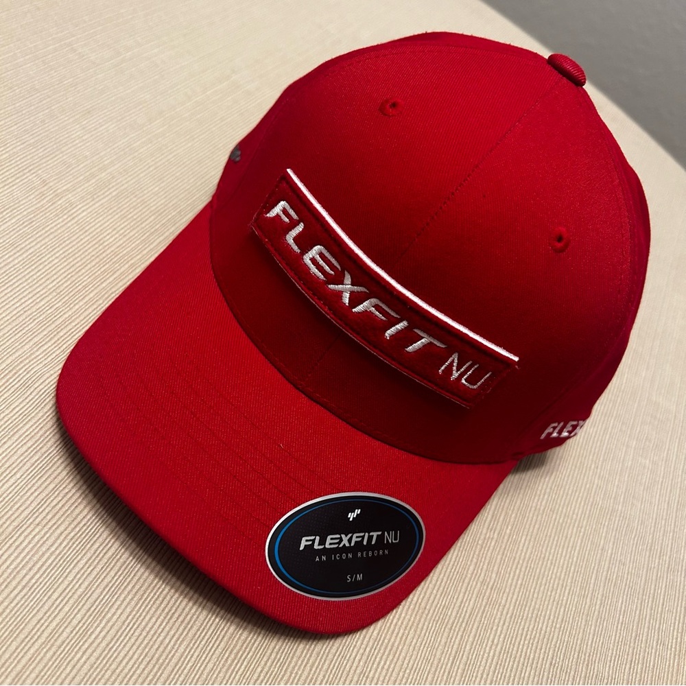 NEW Flexfit NU Baseball Cap Men’s S/M Red White Sample 6100NU Stretch Fit Hat